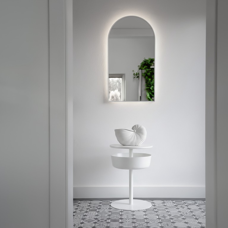 Lustro półowalne ARCUS MINIMAL LED - w białej, cienkiej ramie, podświetlane, pionowe