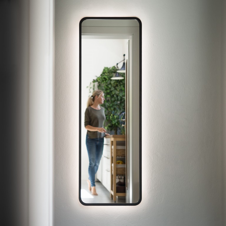 Lustro prostokątne ORTO LONG LED - w czarnej ramie, podświetlane, do przedpokoju, pionowe