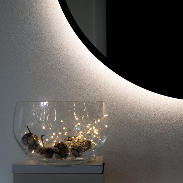 Lustro okrągłe ORBITAL LED - w czarnej ramie, podświetlane